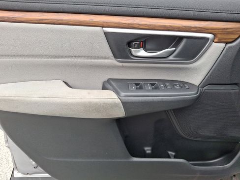 Used 2018 Honda CR-V EX image 12