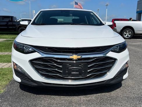 Used 2024 Chevrolet Malibu LT FWD image 3