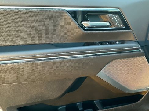 New 2025 GMC Sierra EV Denali AWD/4WD image 11