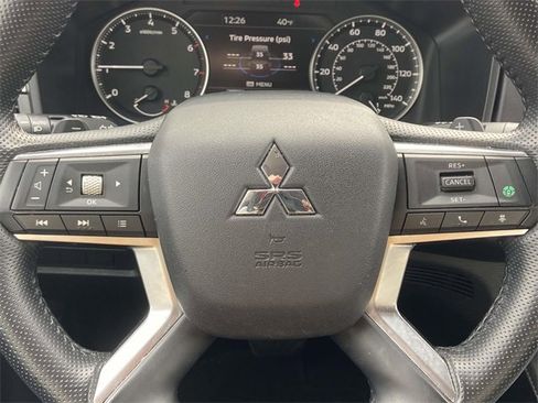 Used 2024 Mitsubishi Outlander SE image 19