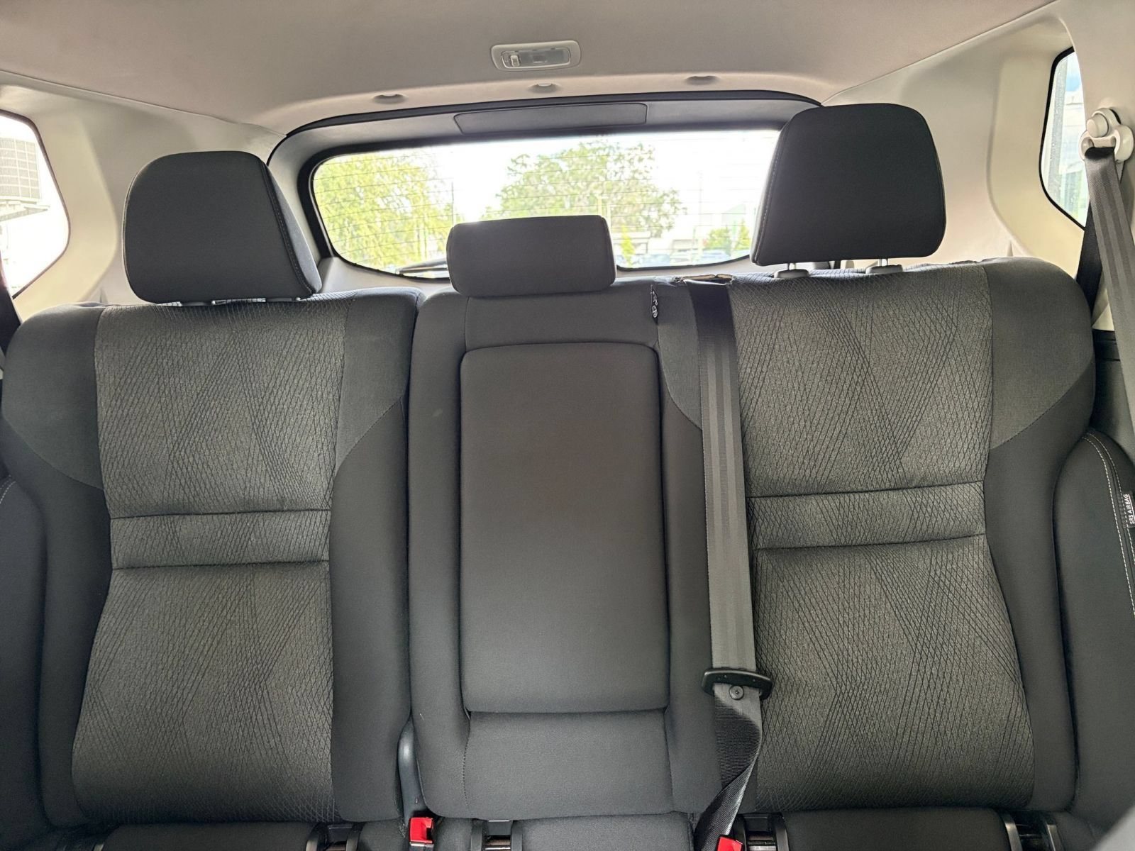 Used 2025 Nissan Rogue SV FWD image 38