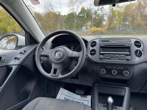 Used 2012 Volkswagen Tiguan S AWD/4WD image 37