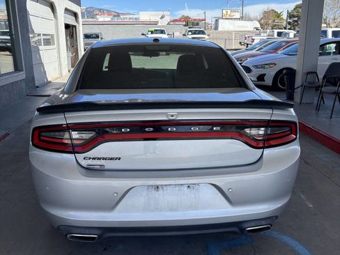Used 2019 Dodge Charger SXT w/ Blacktop Package image 6