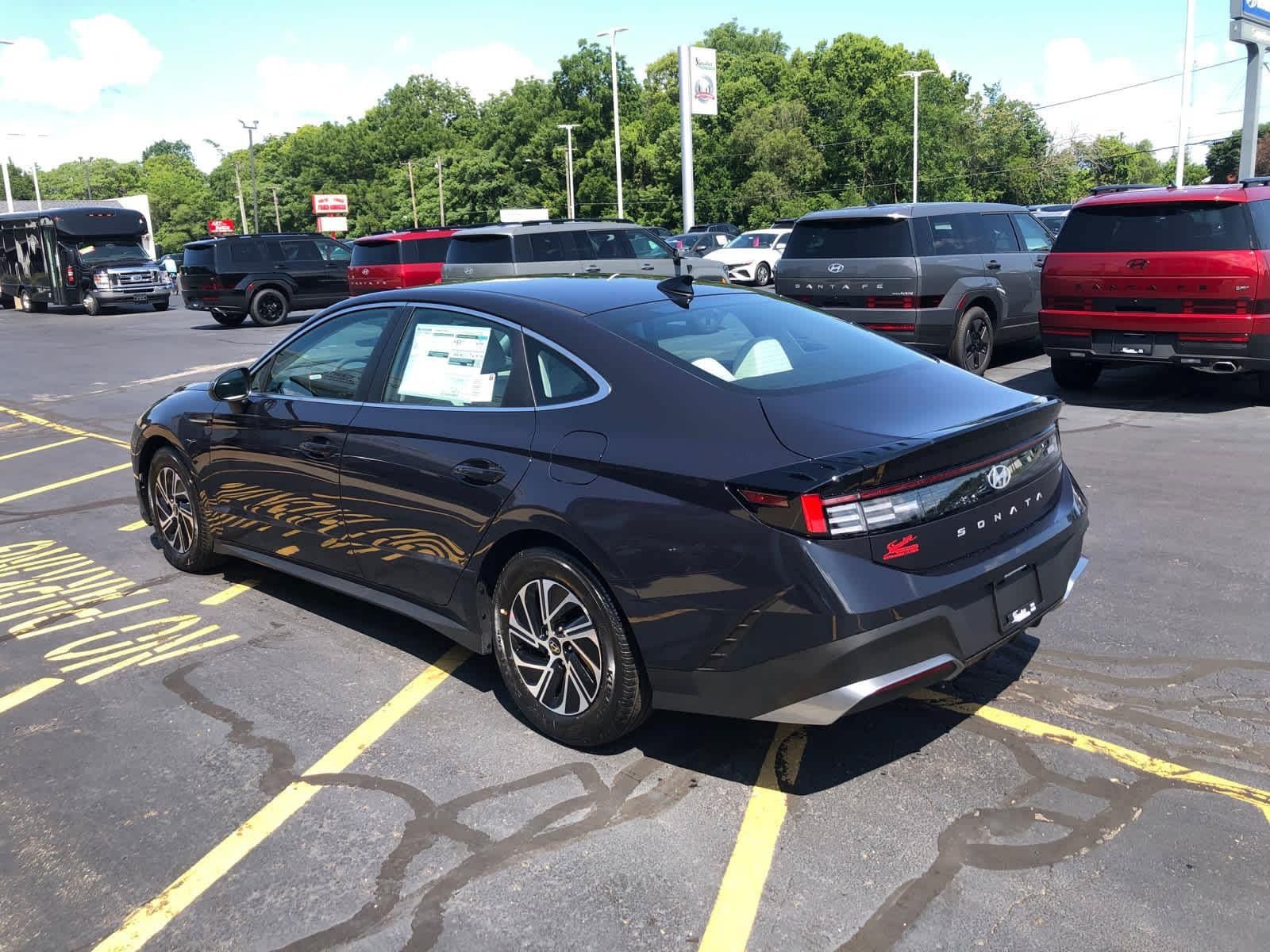 New 2026 Hyundai Sonata Blue FWD image 6