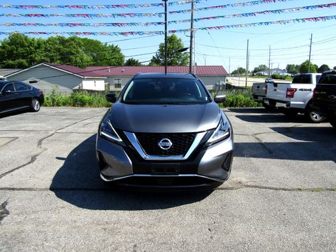 Used 2020 Nissan Murano SV image 2