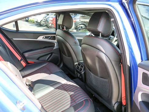 Used 2023 Genesis G70 2.0T w/ Sport Prestige Package image 38