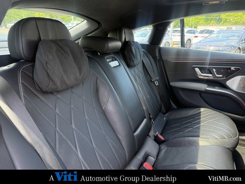 Used 2023 Mercedes-Benz EQS 580 4MATIC Sedan image 28