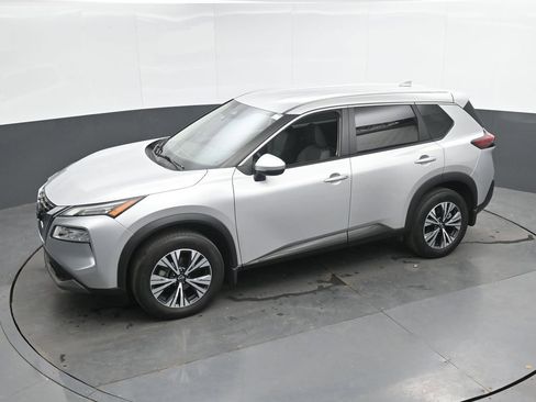 Used 2022 Nissan Rogue SV AWD/4WD image 35