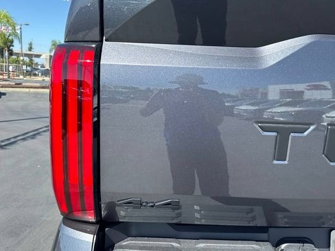 New 2026 Toyota Tundra Limited AWD/4WD image 14