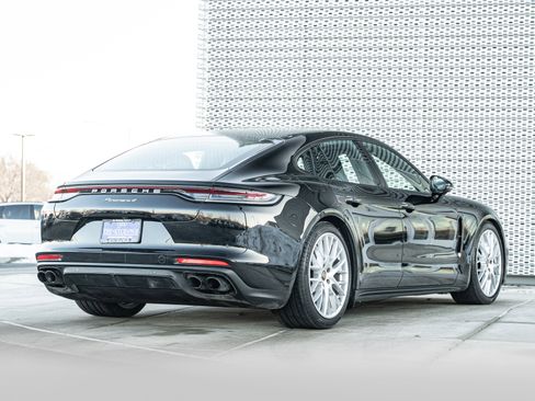 Used 2023 Porsche Panamera 4 image 4