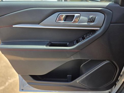 New 2026 Ford Explorer ST-Line w/ ST-Line Street Pack RWD image 29