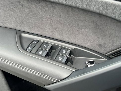 Certified 2025 Audi SQ5 Premium Plus w/ Premium Plus Package image 40