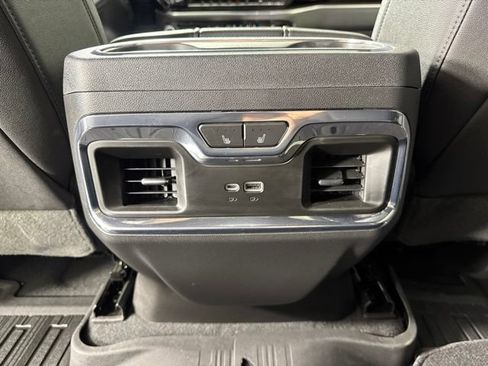 Used 2022 GMC Sierra 1500 SLT w/ SLT Premium Plus Package AWD/4WD image 13