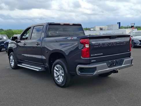 Used 2022 Chevrolet Silverado 1500 LT AWD/4WD image 4