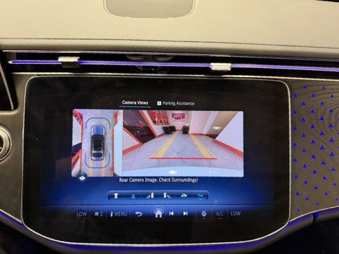 Used 2025 Mercedes-Benz E 350 Sedan image 12