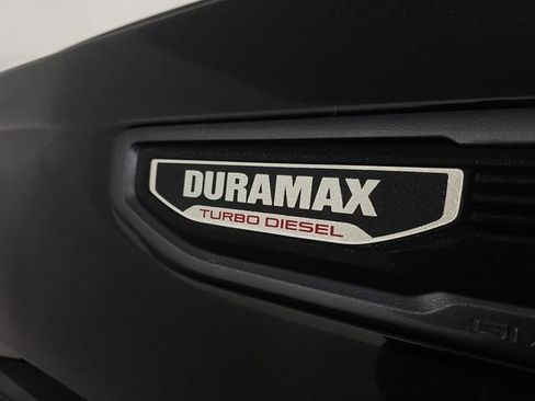 Used 2024 GMC Sierra 1500 AT4 w/ Technology Package image 10