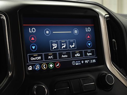 Used 2021 Chevrolet Silverado 1500 LT Trail Boss w/ Convenience Package II AWD/4WD image 16