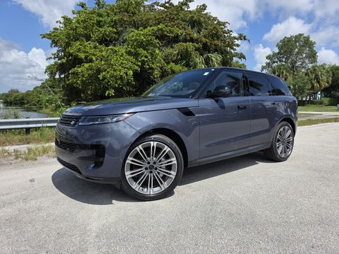 Used 2026 Land Rover Range Rover Sport SE AWD/4WD image 1