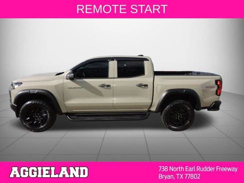 Used 2024 Chevrolet Colorado Trail Boss w/ Advanced Trailering Package AWD/4WD image 7