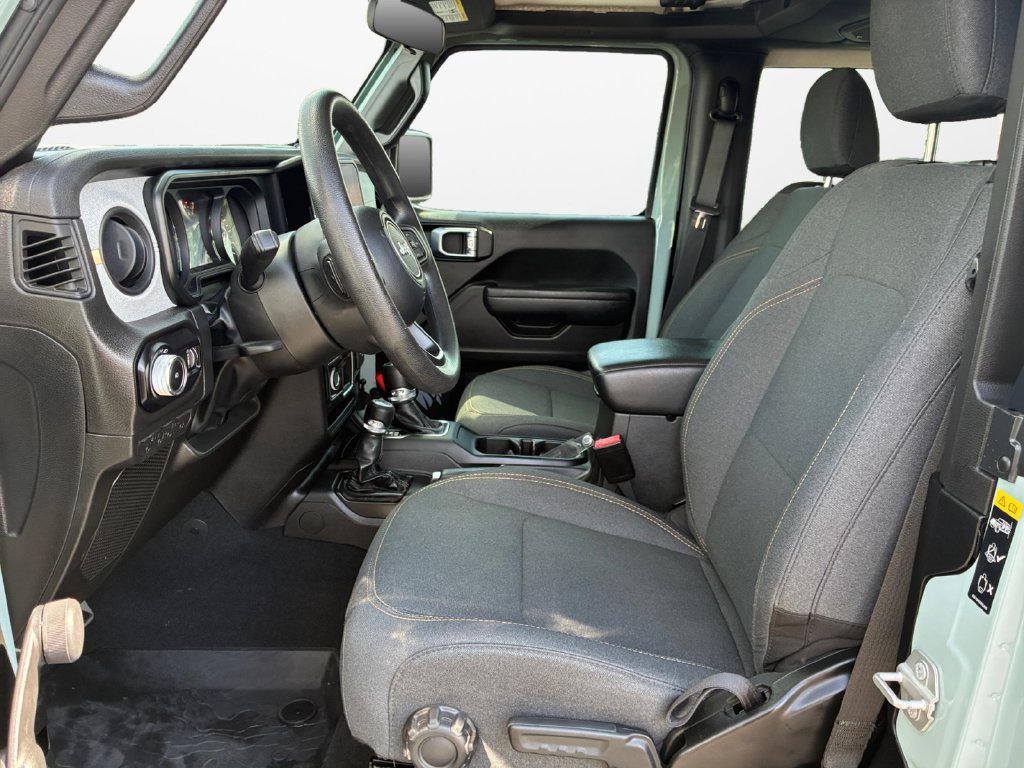 Used 2024 Jeep Wrangler Sport AWD/4WD image 18