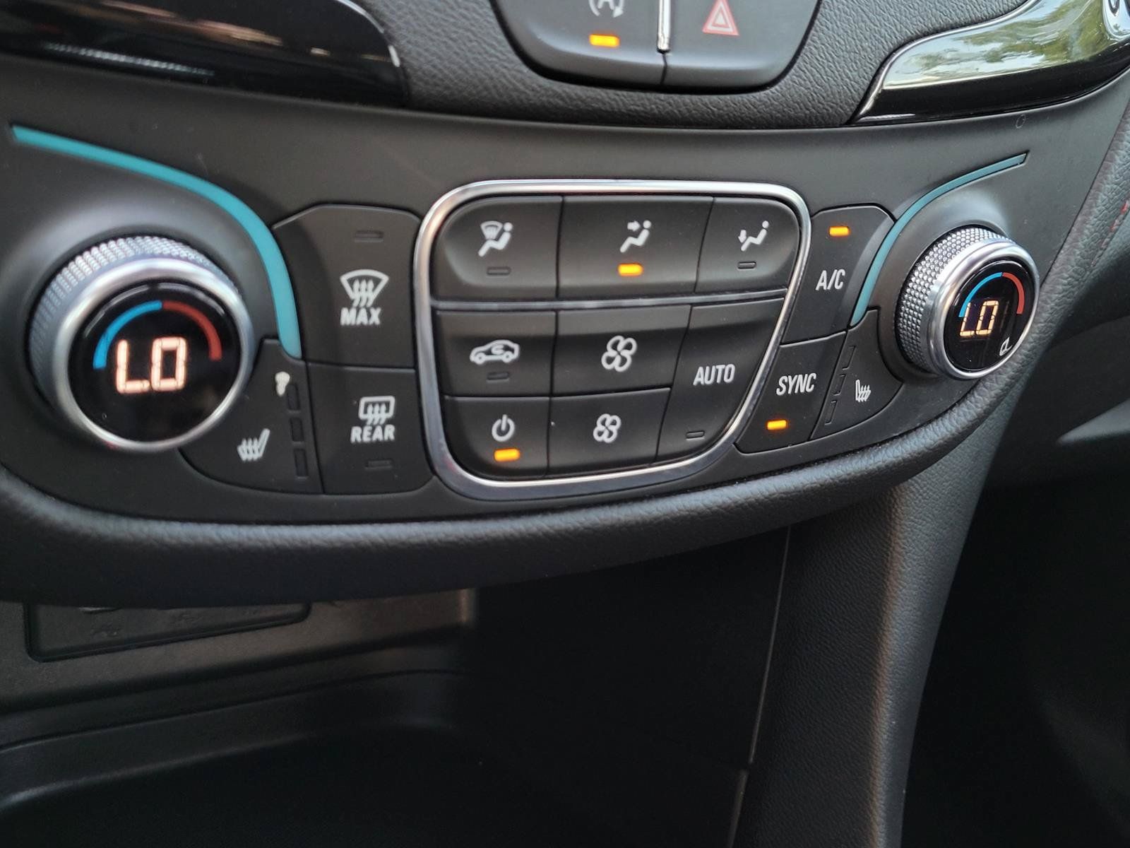 Used 2023 Chevrolet Equinox RS w/ RS Leather Package FWD image 30
