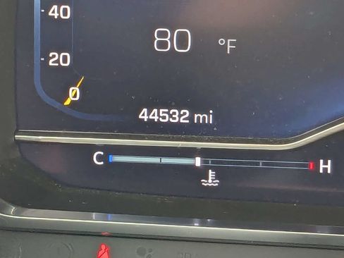 Used 2023 Chevrolet Tahoe Z71 AWD/4WD image 33