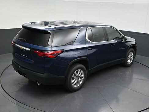 Used 2023 Chevrolet Traverse LS FWD image 19