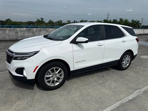 Used 2024 Chevrolet Equinox LT FWD image 1