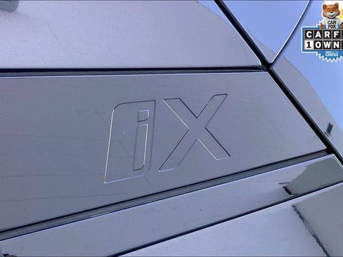 Used 2025 BMW iX xDrive50 AWD/4WD image 7