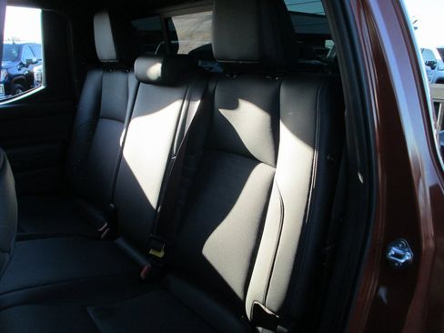 Used 2025 Toyota Tacoma TRD Sport image 21