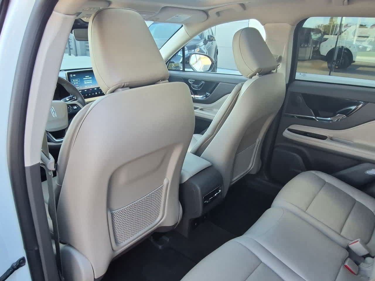 Used 2023 Lincoln Corsair Grand Touring w/ Equipment Group 301A AWD/4WD image 18