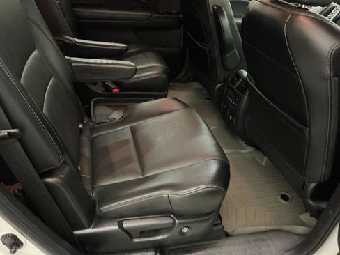 Used 2019 Honda Pilot Elite image 12