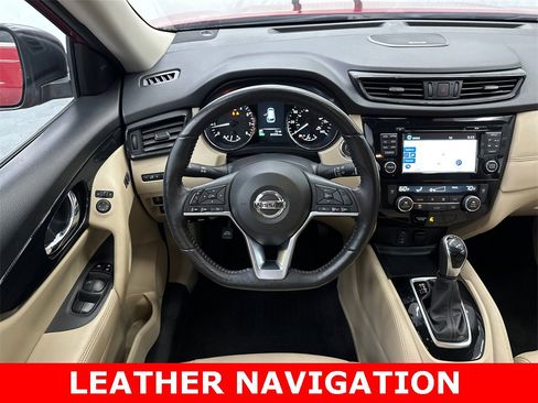 Used 2017 Nissan Rogue SL image 25