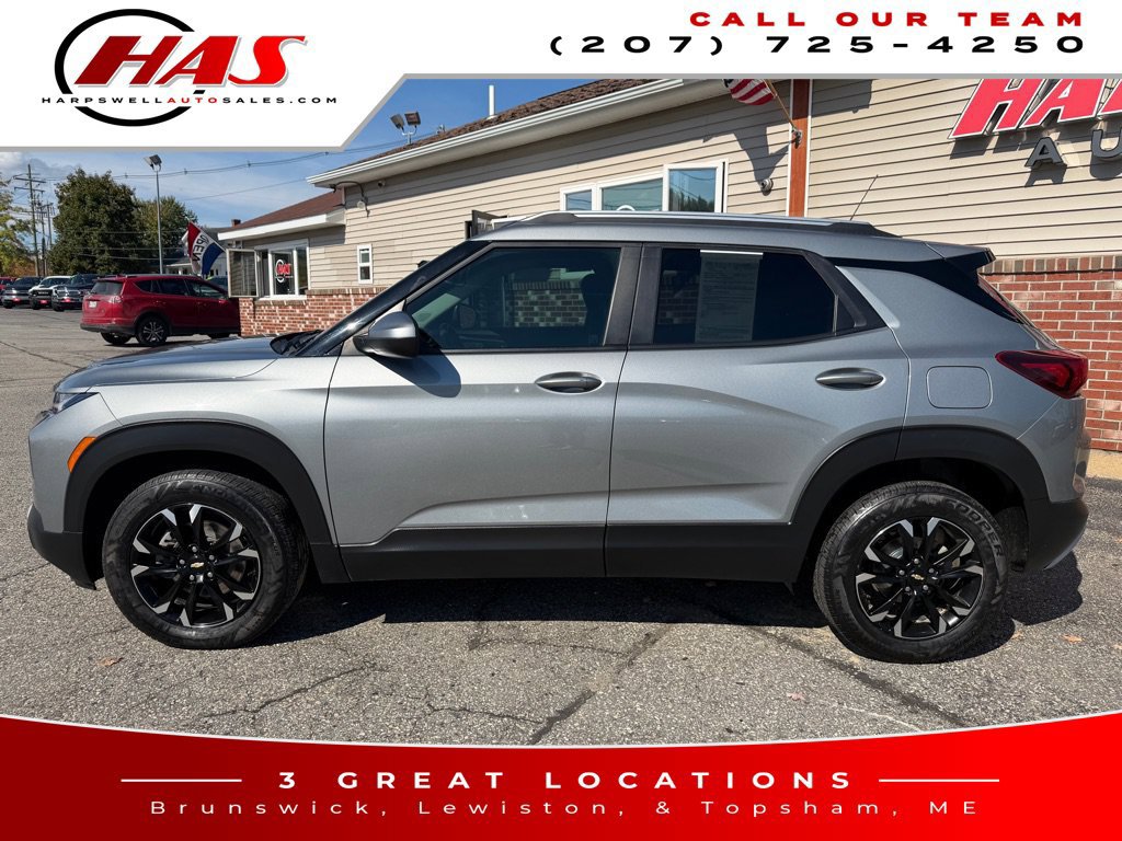 Used 2023 Chevrolet TrailBlazer LT w/ Convenience Package AWD/4WD image 3