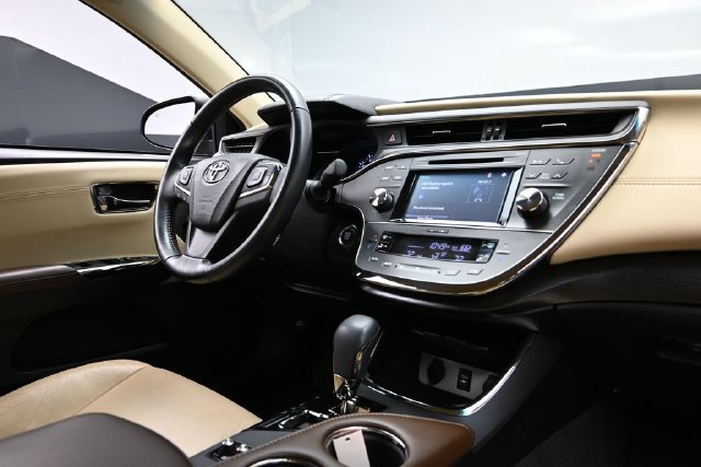Used 2016 Toyota Avalon XLE FWD image 14