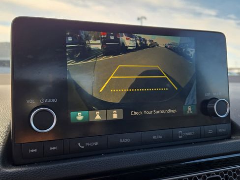 Used 2025 Honda Civic Sport image 19