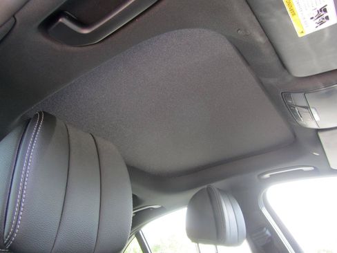 Used 2017 Mercedes-Benz E 300 4MATIC image 23