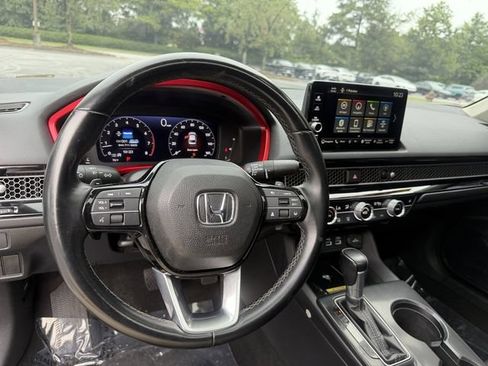 Used 2022 Honda Civic Touring image 14