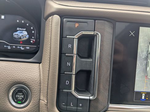 Used 2022 GMC Yukon Denali RWD image 20