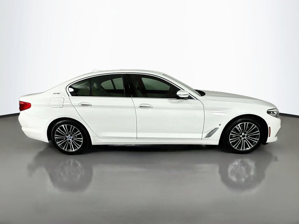 Used 2018 BMW 530e RWD image 8