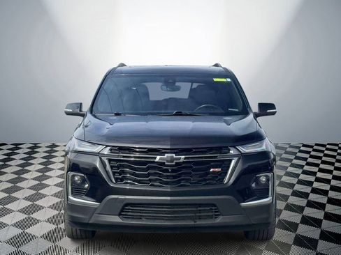 Used 2023 Chevrolet Traverse RS image 2