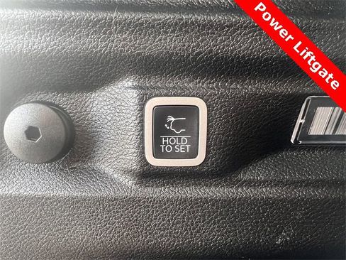 Used 2023 Jeep Grand Cherokee L Limited image 25