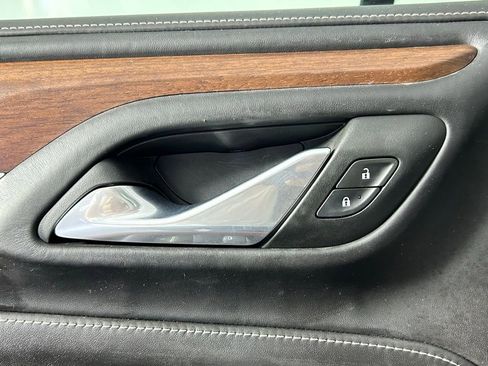 Used 2024 GMC Yukon Denali Ultimate image 40