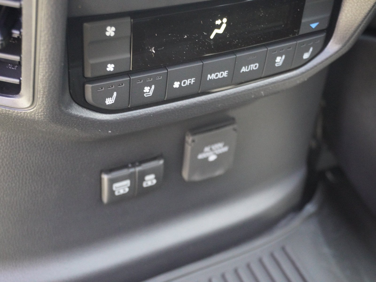 New 2026 Toyota Sequoia Platinum AWD/4WD image 18