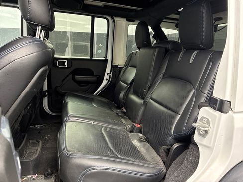 Used 2021 Jeep Wrangler Unlimited Rubicon 4xe AWD/4WD image 7