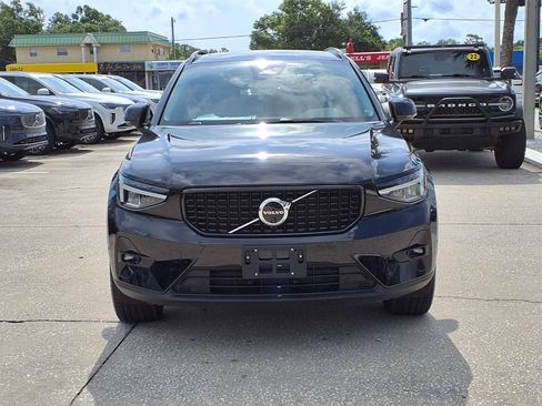 Certified 2024 Volvo XC40 B5 Plus w/ Protection Package Premier AWD/4WD image 2