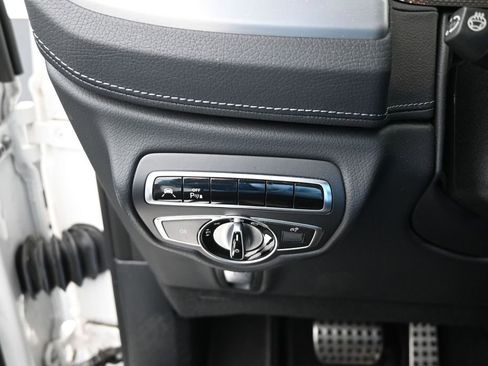 Used 2024 Mercedes-Benz G 550 image 27