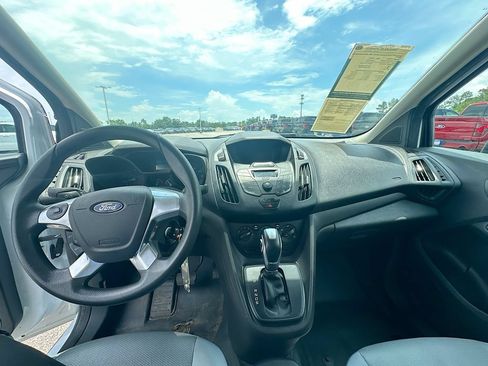 Used 2018 Ford Transit Connect XL FWD image 3