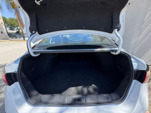 Used 2025 Nissan Sentra S FWD image 29