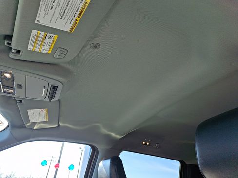 Used 2024 Ford F350 Lariat w/ Chrome Package image 21